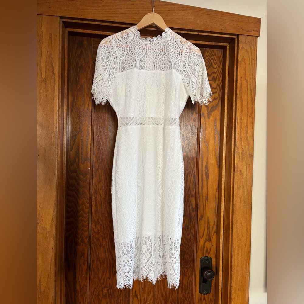 Lulu's Remarkable White Sheer Cutout Lace Knee Length Bridal Dress Size M